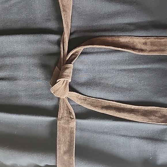 Black Theory Tunic with suede trim and belt - Picture 5 of 6